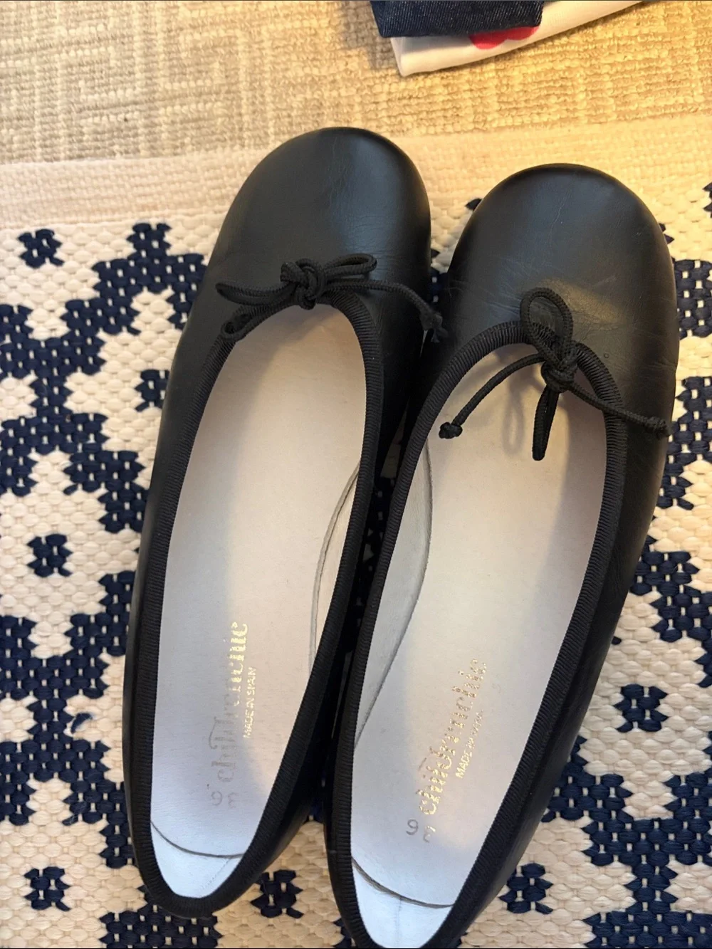 Children Chic -Black Ballet Flats with Bow - Girls Classic